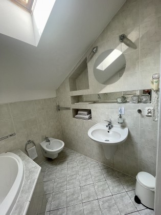 koupelna střešní apartmá